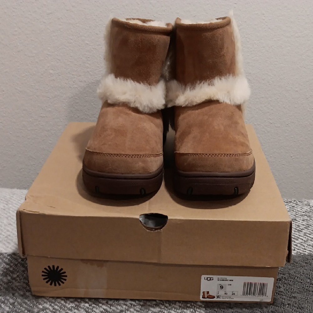 UGG Women's Tan Shearling Boots